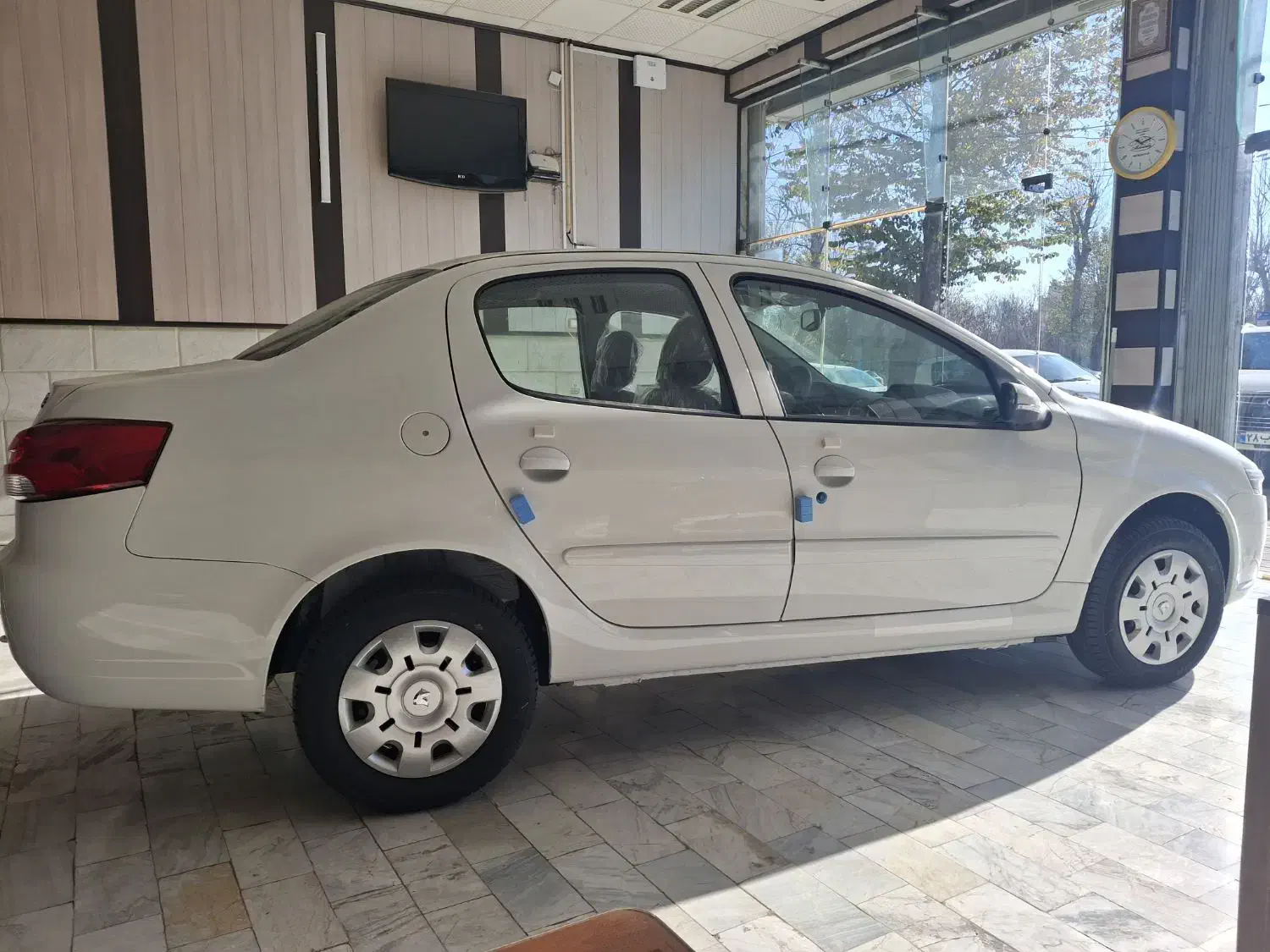 خودرو رانا پلاس سفید ارتقاع یافته|خودرو سواری و وانت|اردبیل, |دیوار