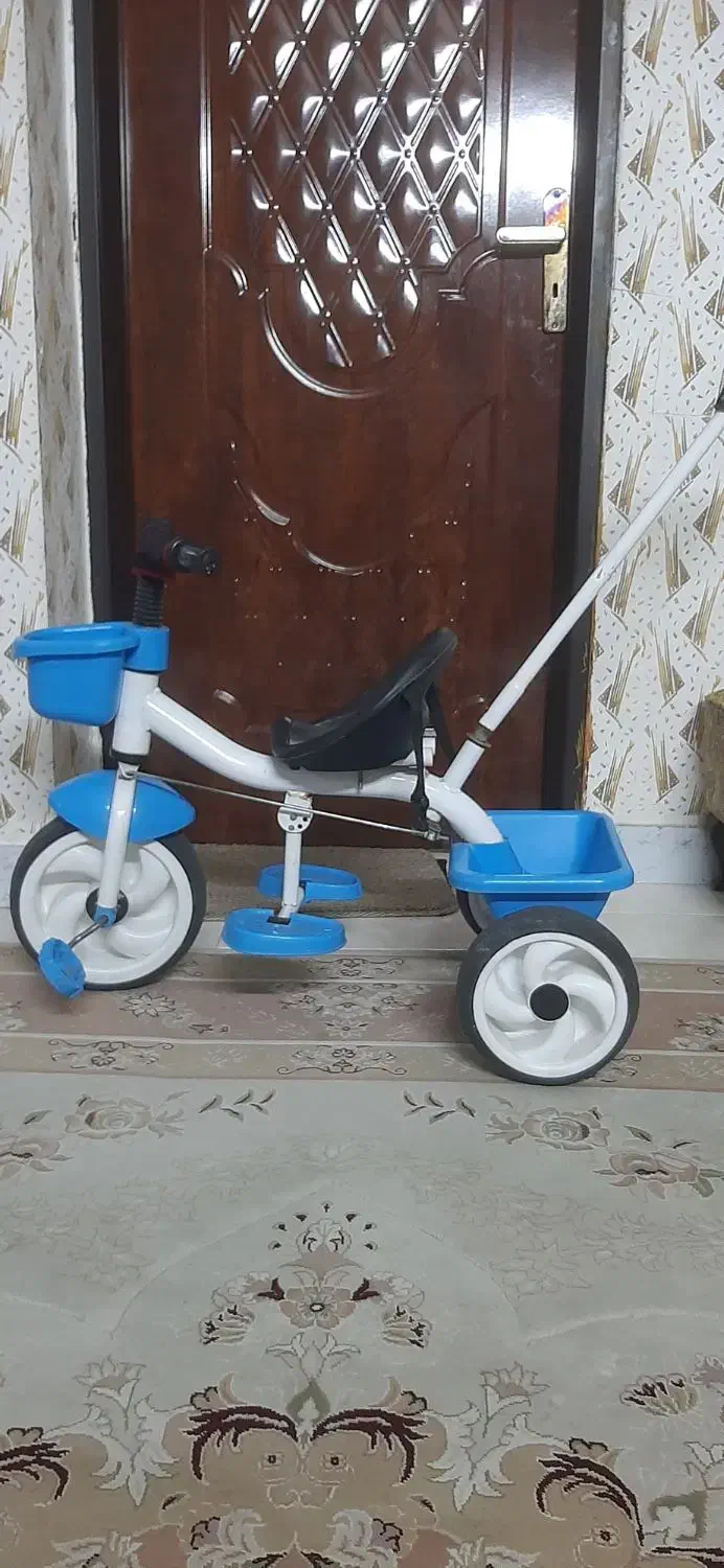 سه چرخه کودک|دوچرخه، اسکیت، اسکوتر|قرچک, پویینک|دیوار