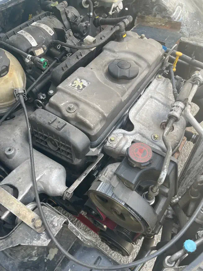 موتور کامل با سرسیلندر|قطعات یدکی و لوازم جانبی|اصفهان, قائمیه|دیوار