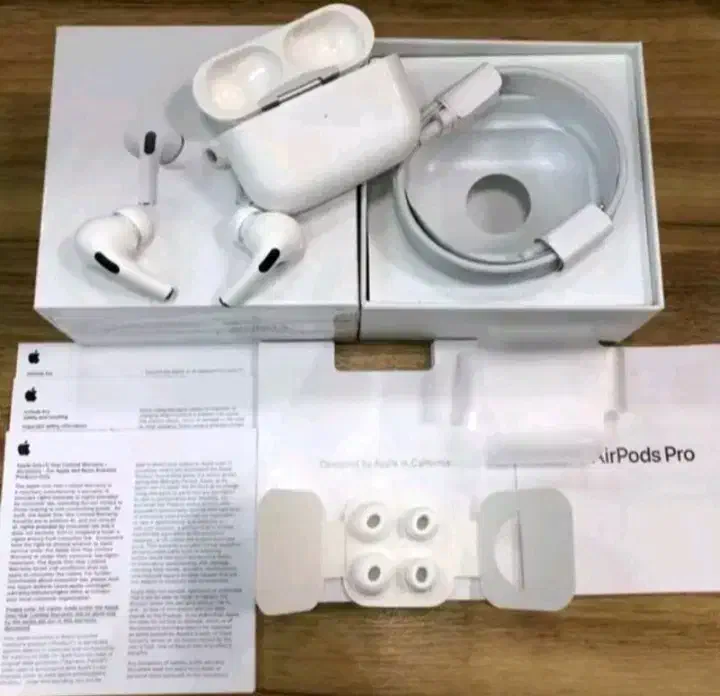 ایرپاد درجه یک و بسیار با کیفیت|لوازم جانبی موبایل و تبلت|مرند, |دیوار