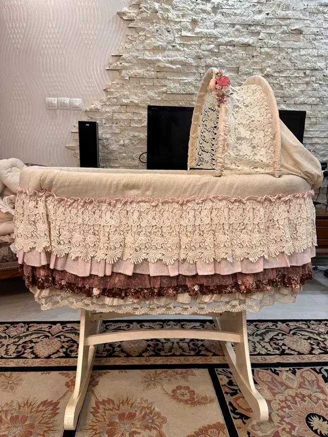 تخت کودک کنار مادر|تخت و صندلی بچه|کرج, عظیمیه|دیوار