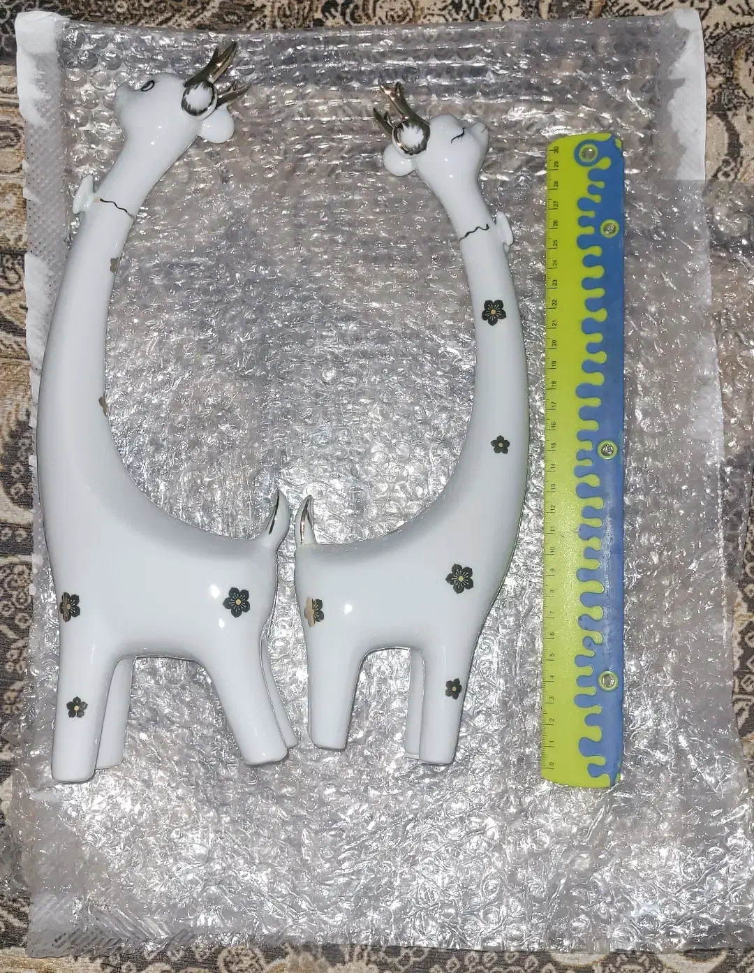 دو عدد گوزن دکوری|مجسمه، تندیس، ماکت|فردیس, شهرک ۱۱۰|دیوار