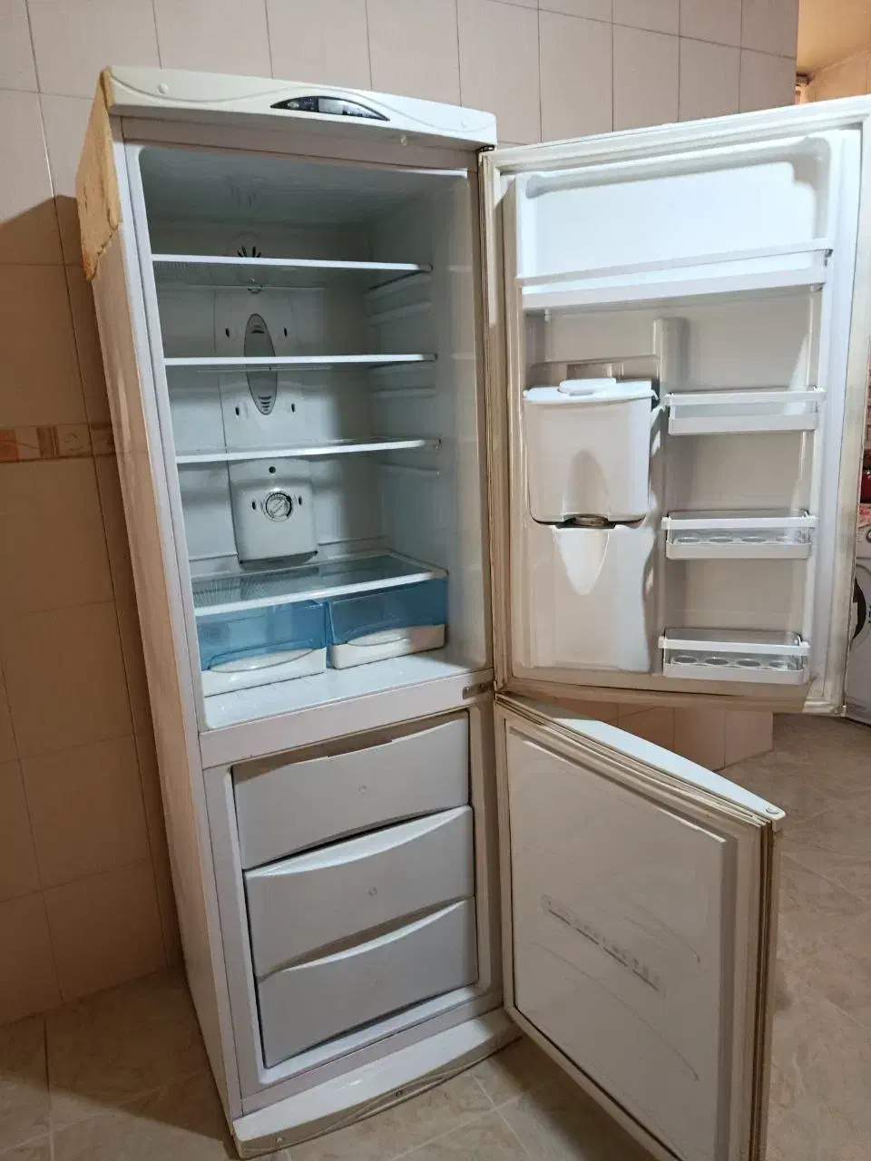 یخچال الکترو استیل|یخچال و فریزر|شاهینشهر, فردوسی|دیوار