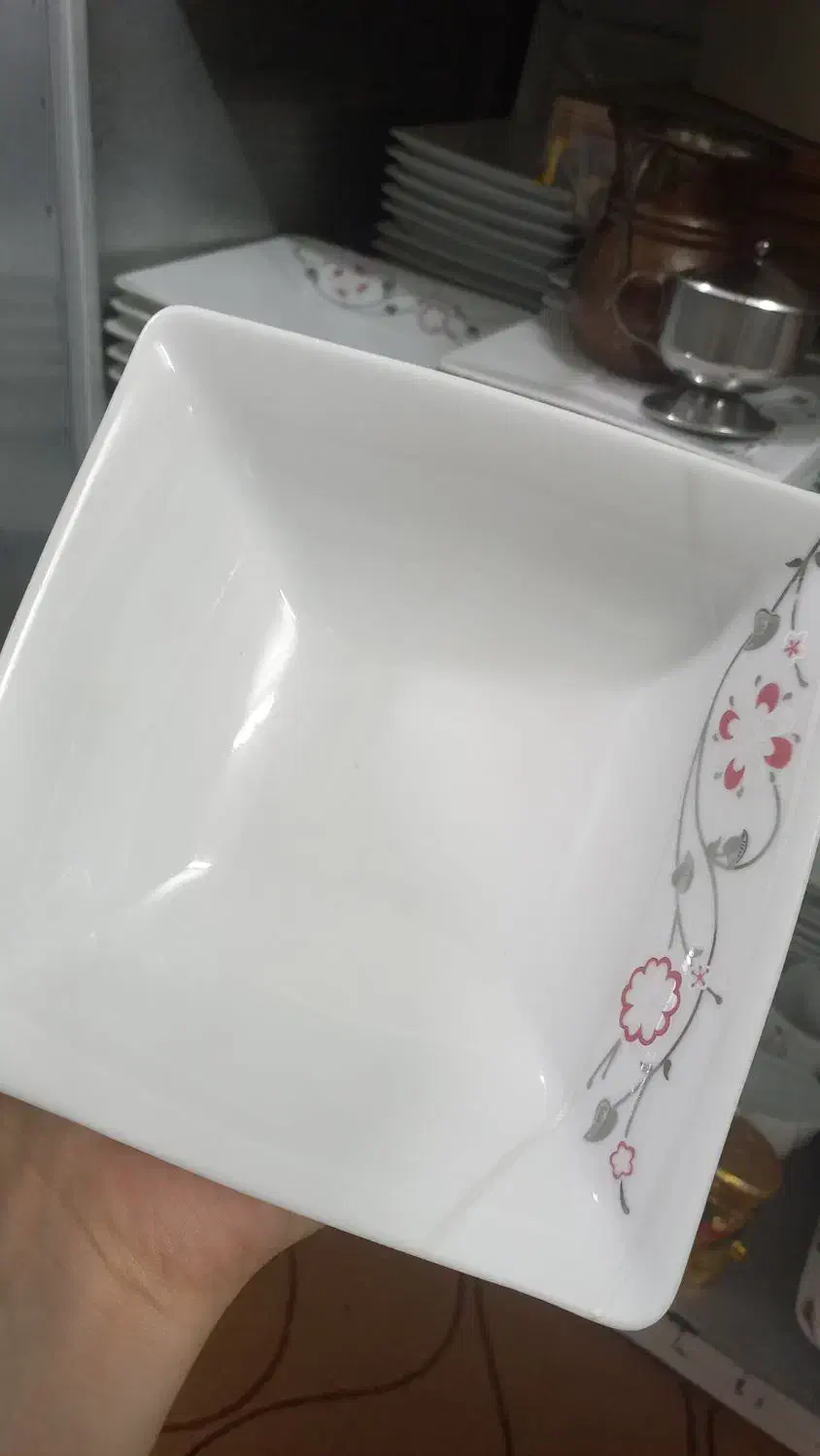 سرویس چینی ۱۲ نفره|ظروف سرو و پذیرایی|قم, آزادگان|دیوار