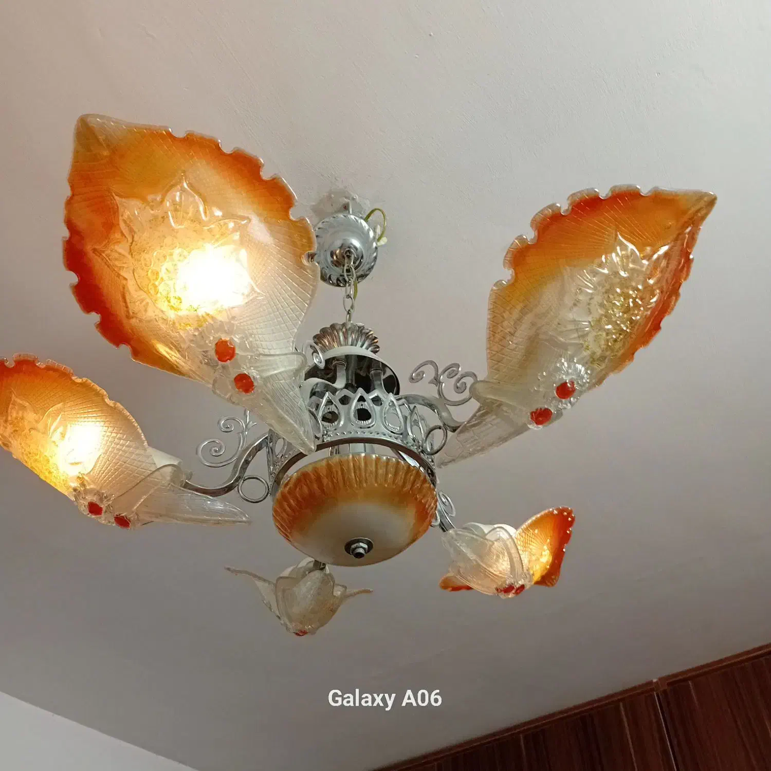 لوستر پنج شعله قدیمی و عتیقه|لوستر و چراغ آویز|مشهد, عبادی|دیوار