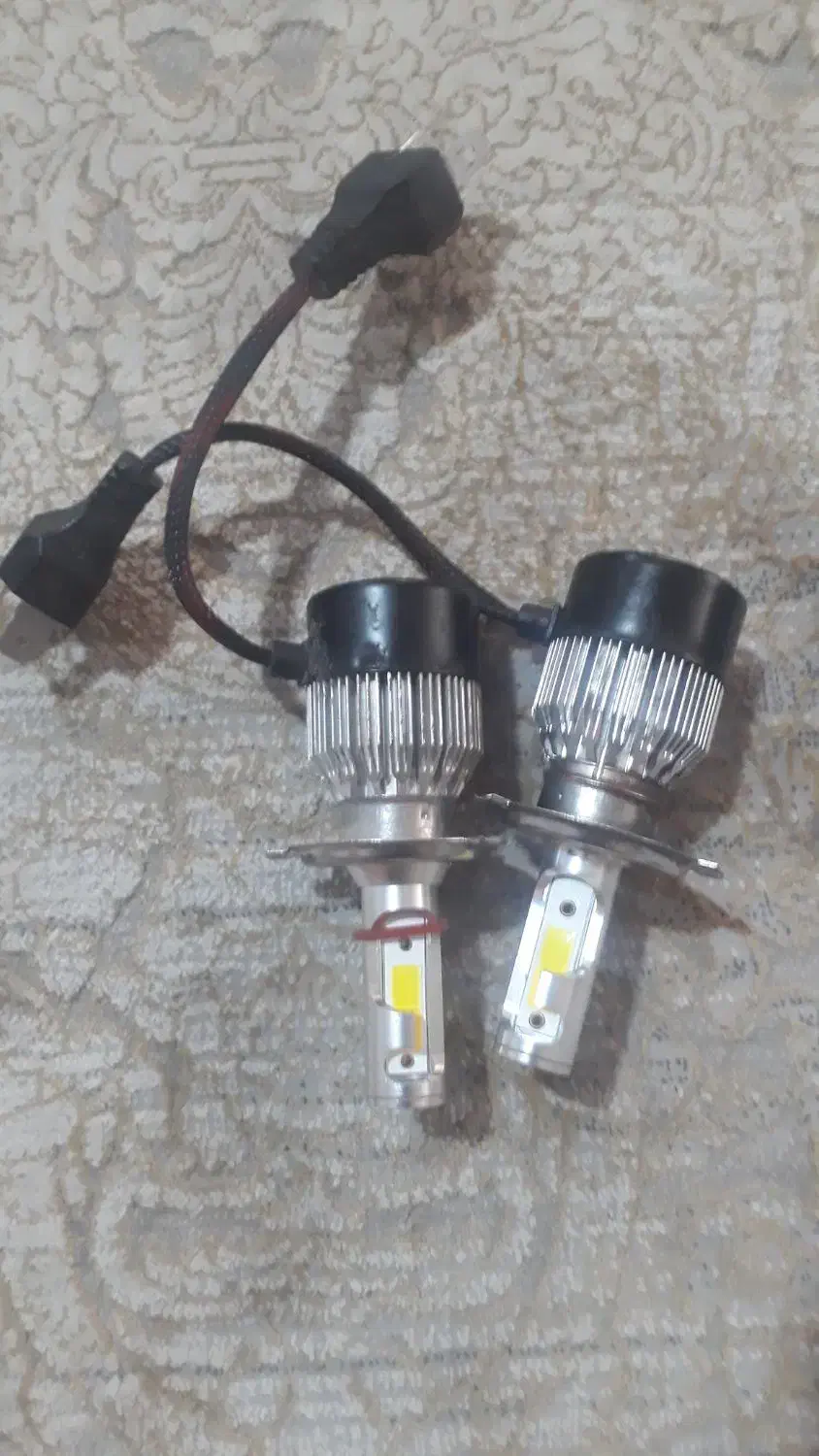 چراغ|لامپ و چراغ|رباط‌کریم, رباط‌کریم|دیوار