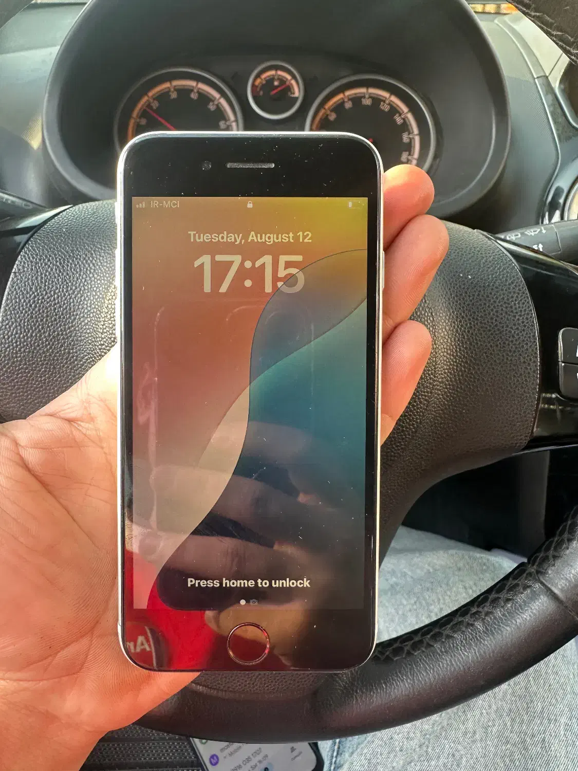 ایفون se 2020|موبایل|نجفآباد, ویلاشهر|دیوار