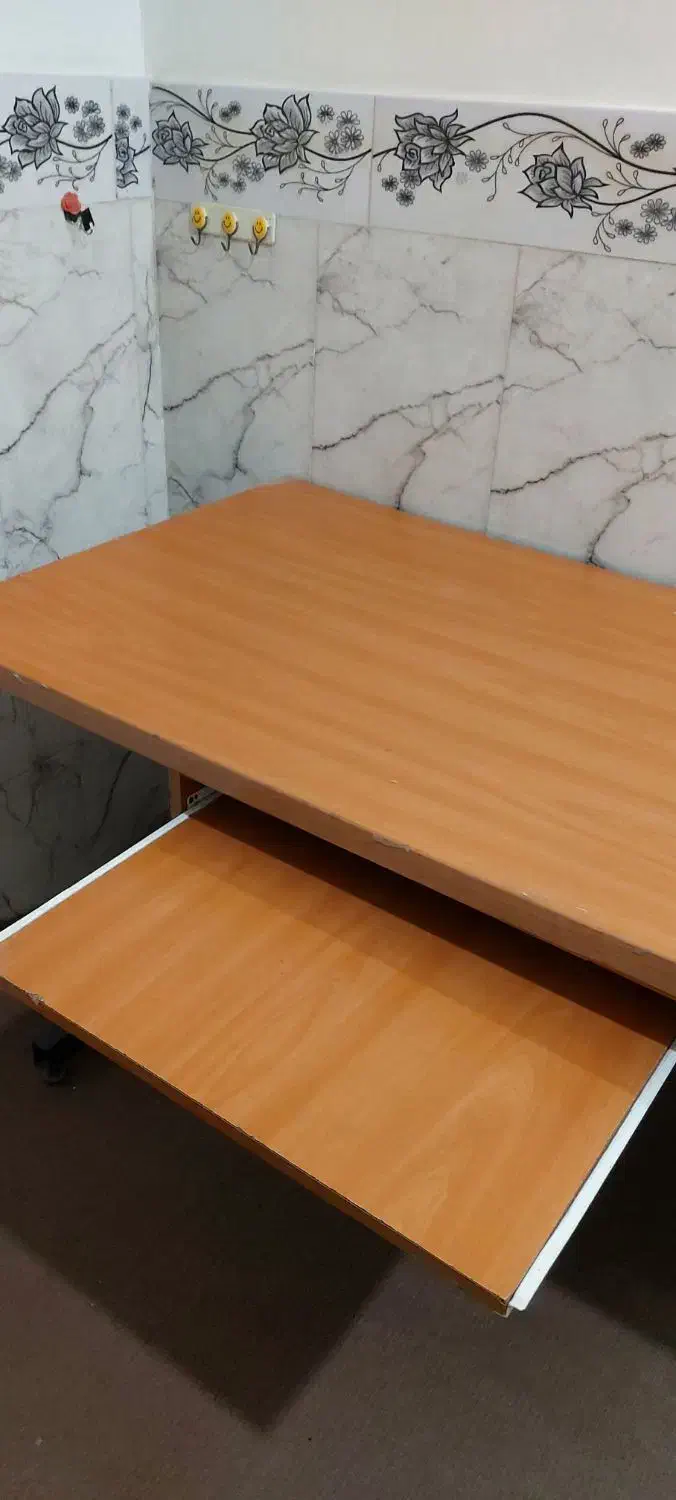 میز کامپیوتر|میز تحریر و کامپیوتر|گلستان (تهران), |دیوار