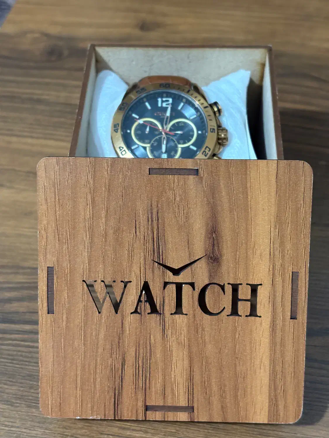 ساعت سه موتوره اصل گوچی|ساعت|رشت, دباغیان|دیوار