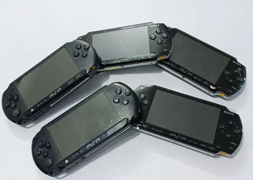 کپی خور ، تعمیر و نصب بازی PSP با قیمت عالی|کنسول، بازی ویدئویی و آنلاین|اصفهان, خانه اصفهان|دیوار
