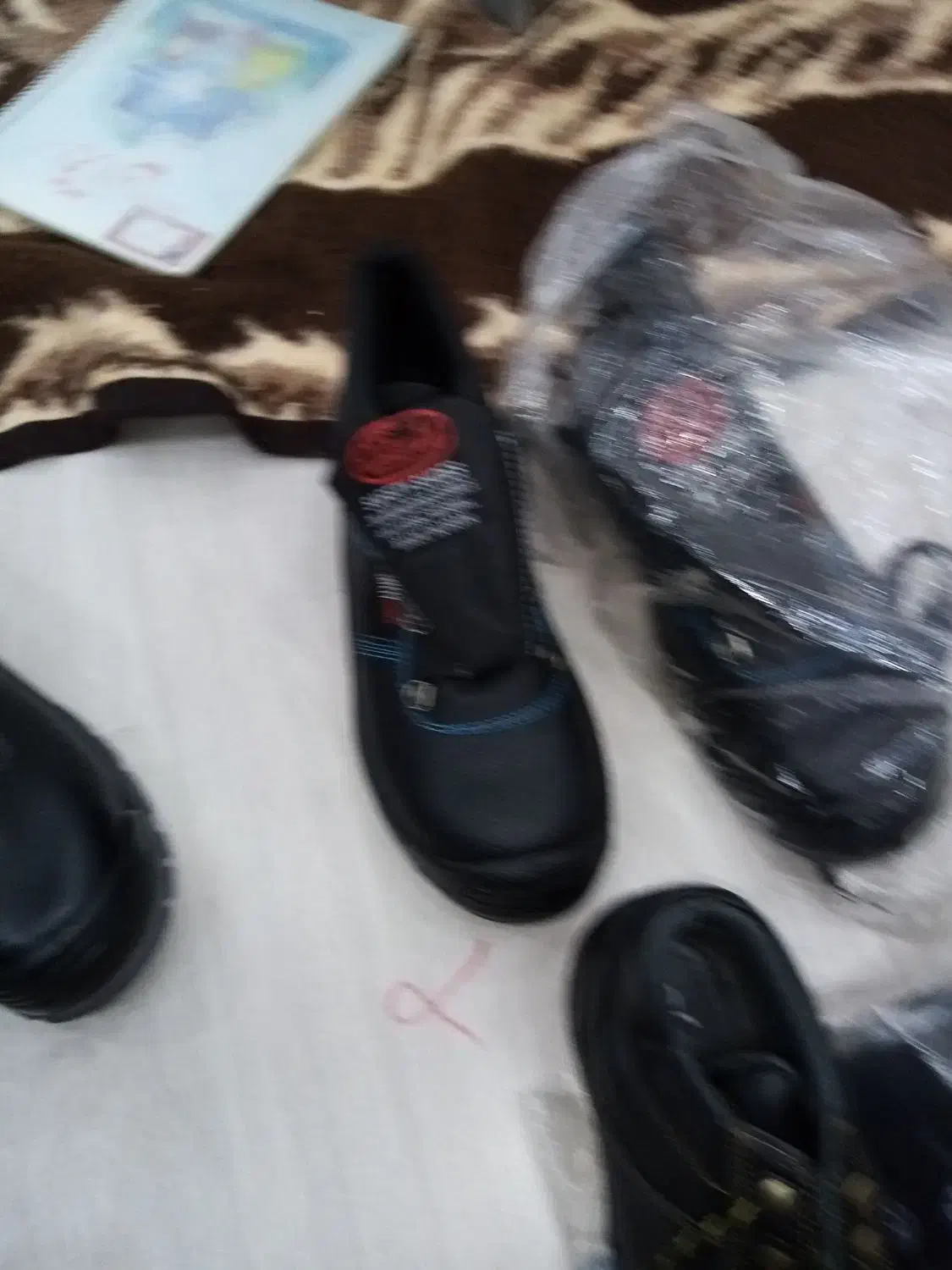 کفش ایمنی|کیف، کفش، کمربند|سهند, |دیوار