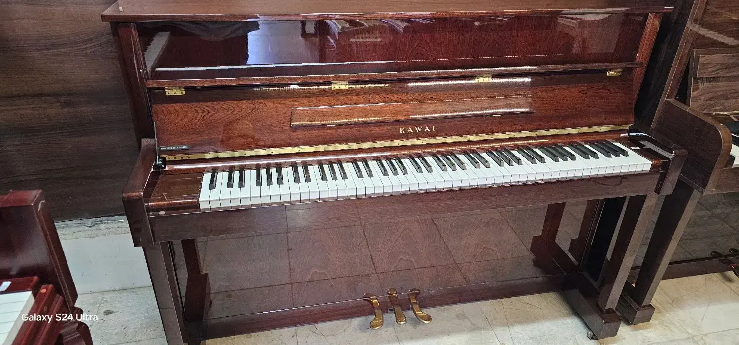 پیانو آکوستیک (مکانیکی) کاوایی ژاپن|پیانو، کیبورد، آکاردئون|اصفهان, کوی امام جعفر صادق|دیوار