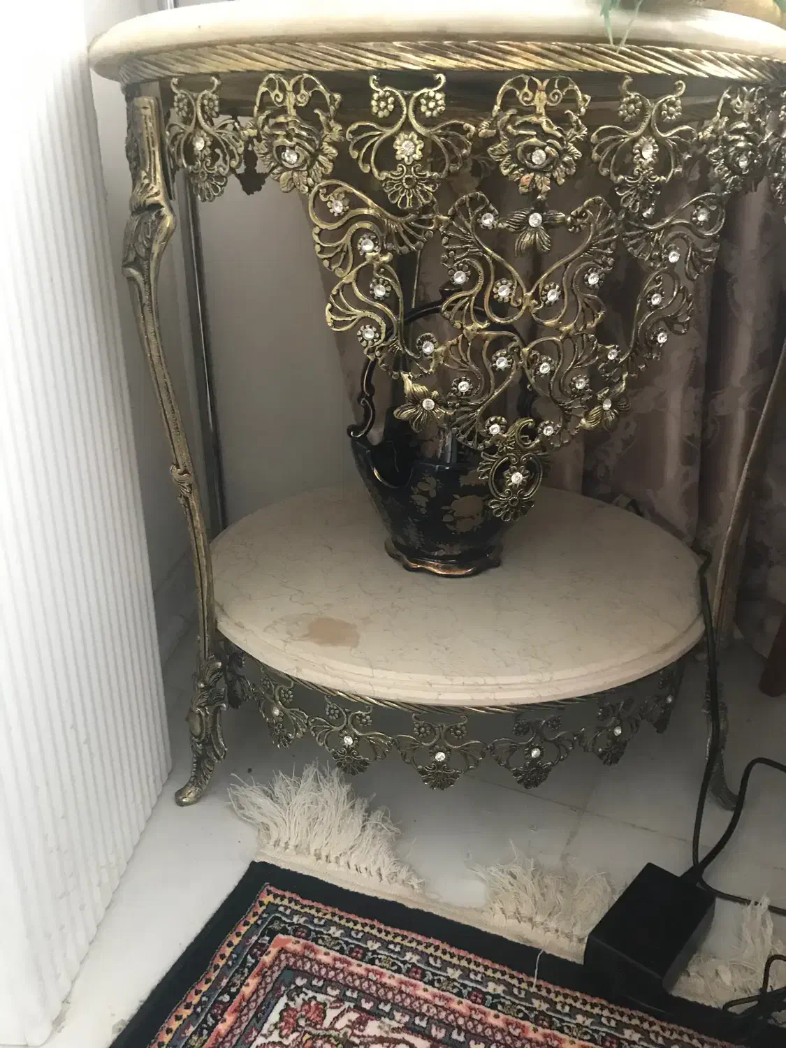 میز گرد برنز|میز تلفن|همدان, |دیوار