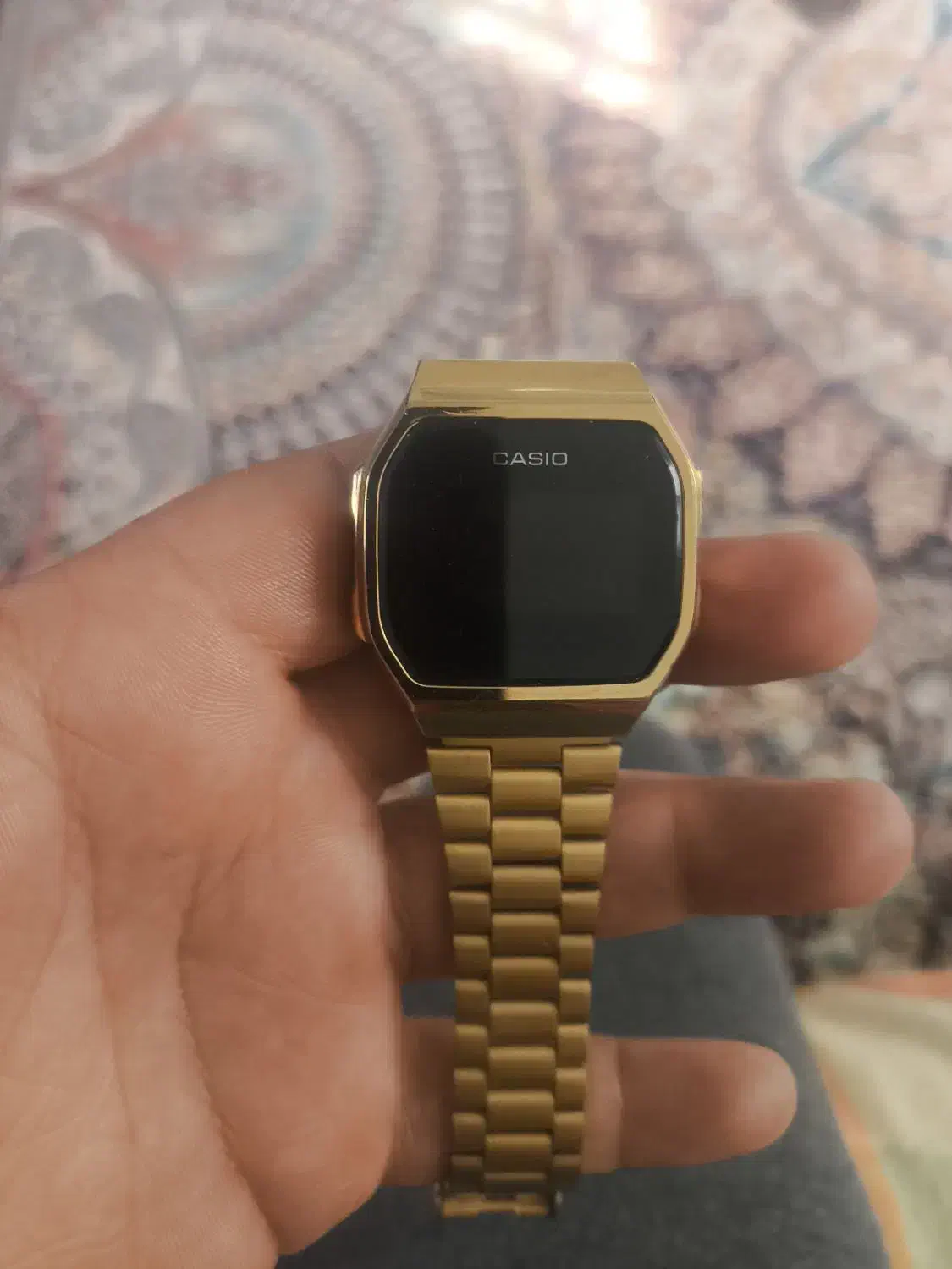 ساعت مچی زده اب|ساعت|آباده, |دیوار