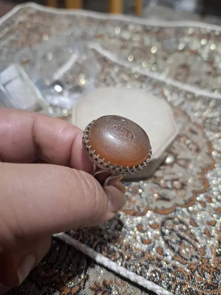 انگشتر عقیق مردانه منقش به حرز کامل امام جواد ع|کلکسیون اشیاء عتیقه|تهران, دردشت|دیوار