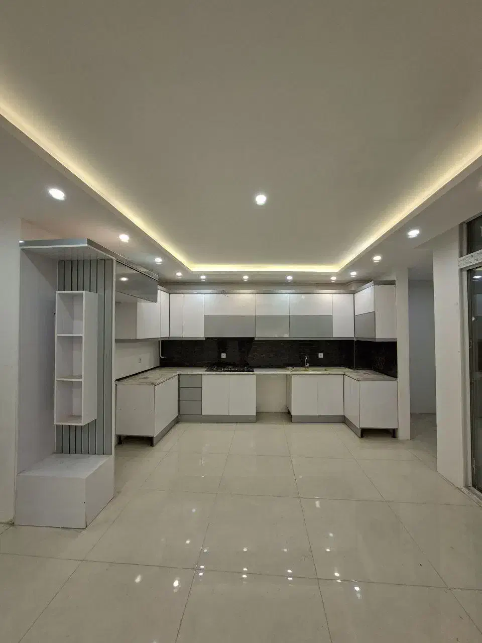 تک واحدی،۱۰۰ متر،خیابان اسکله|فروش آپارتمان|آستارا, |دیوار