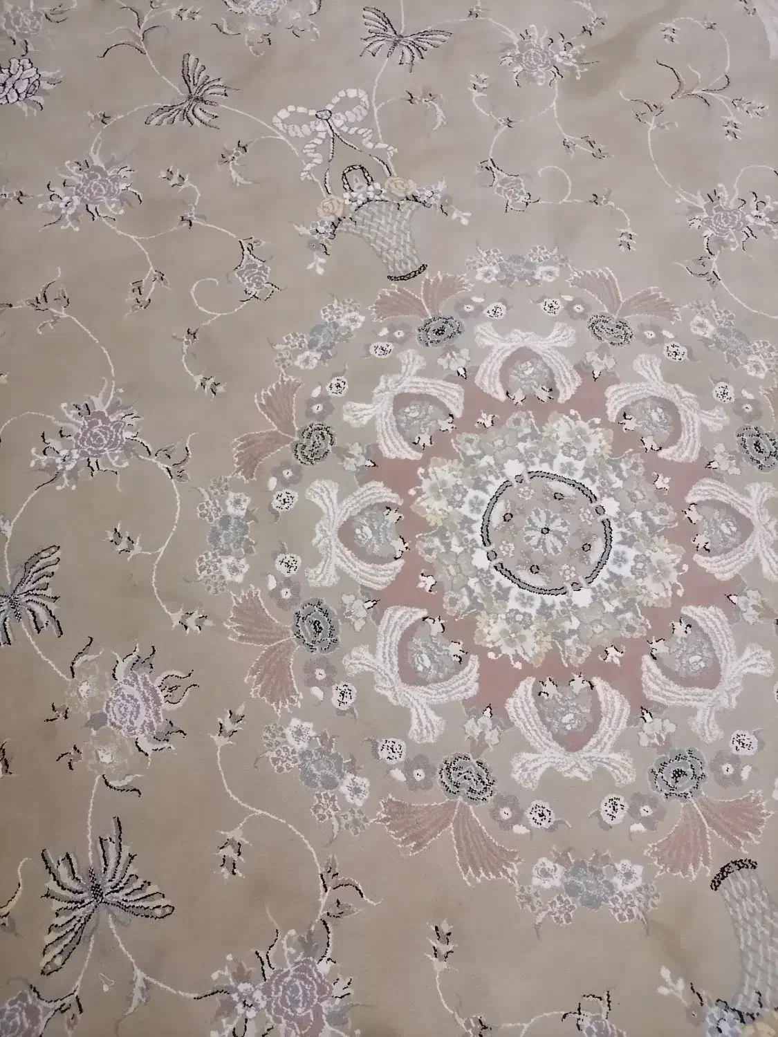 یک تخته فرش نه متری (درحدنو)|فرش|تهران, خانی آباد نو شمالی|دیوار