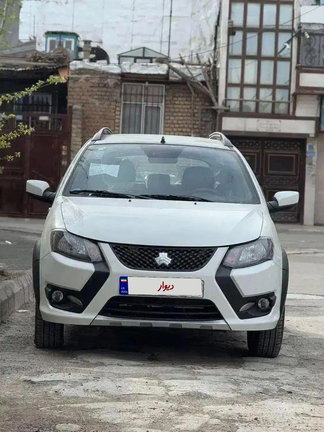 کوییک GXRL سقف مشکی رینگ آلومینیومی|خودرو سواری و وانت|کرمانشاه, |دیوار