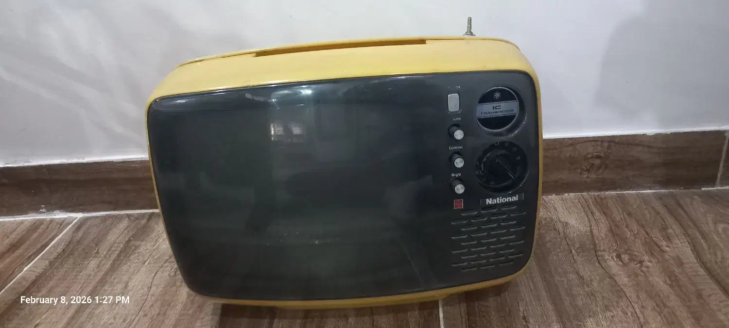 تلویزیون نوستالژی|تلویزیون و پروژکتور|لنگرود, |دیوار