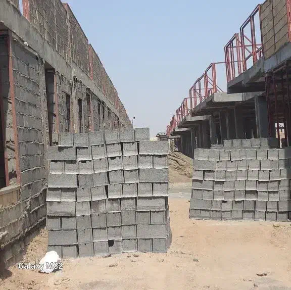 بلوک سنگین باغی(40×20) و بلوک سبک لیکا|عمدهفروشی|قم, آذر (نکویی)|دیوار