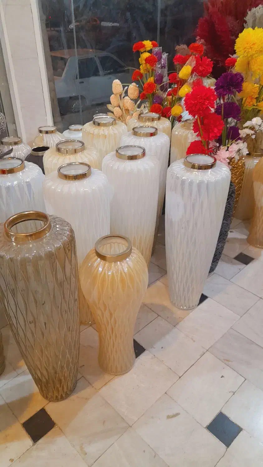 گلدان های ۸۰ سانتی کنار سالنی اک|صنایع دستی و سایر لوازم تزئینی|قم, شهرک فاطمیه|دیوار