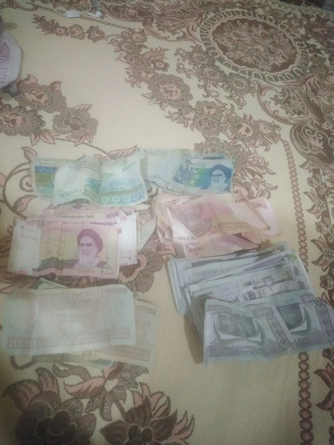 فروش اسکناس وسکه های قدیمی به قیمت ارزانترازبازار|کلکسیون سکه، تمبر، اسکناس|تهران, کیانشهر|دیوار