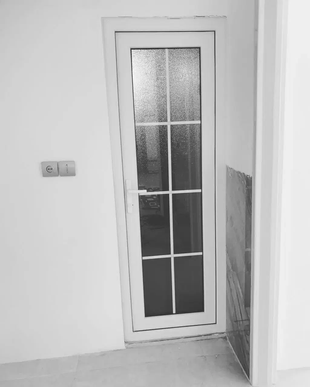 تولید درب و پنجره ی دوجداره و توری پلیسه ای|خدمات پیشه و مهارت|قشم, |دیوار