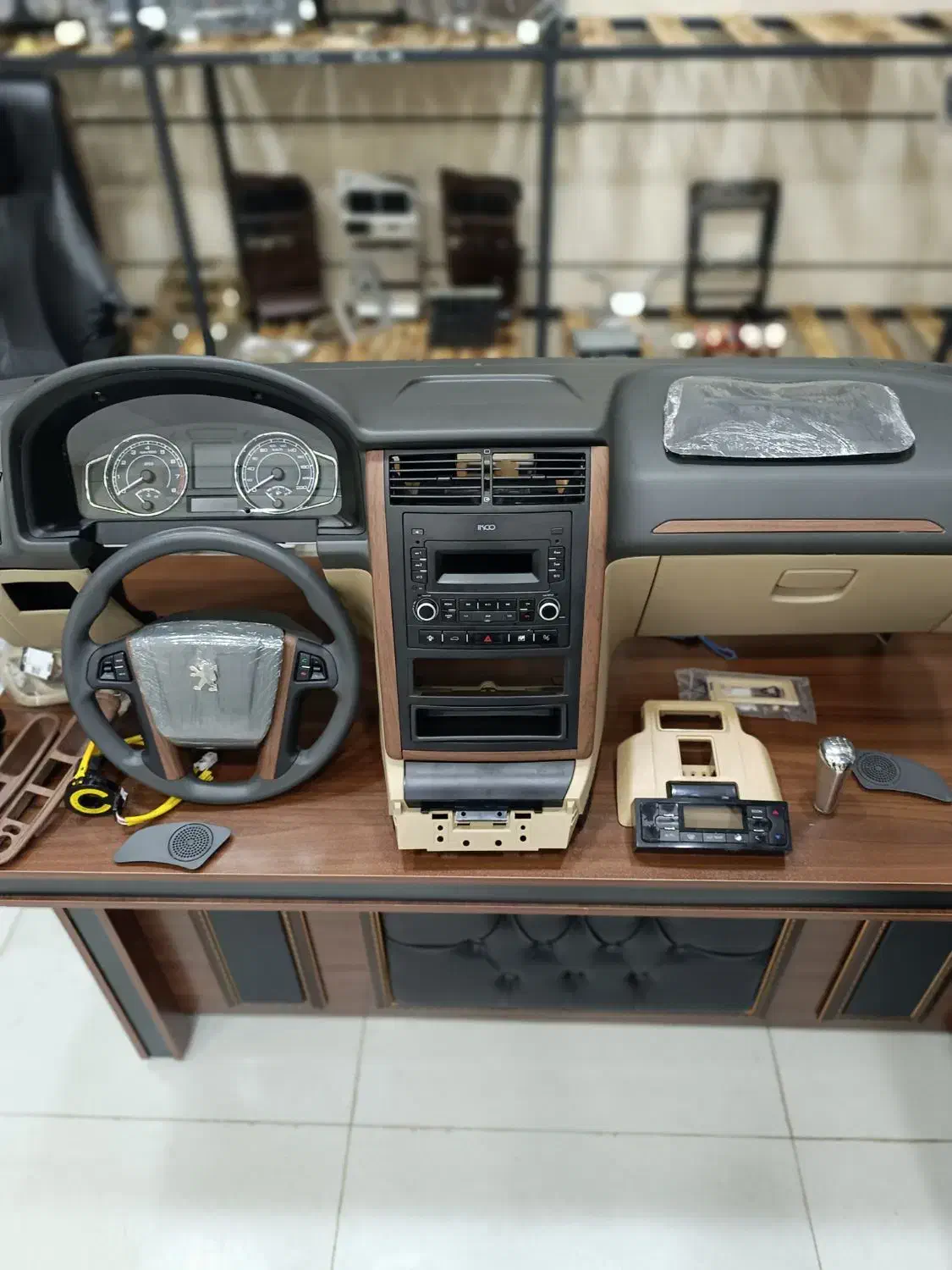 تبدیل داشبورد قدیم به جدید پژو پارس 405|قطعات یدکی و لوازم جانبی|مشهد, انقلاب|دیوار