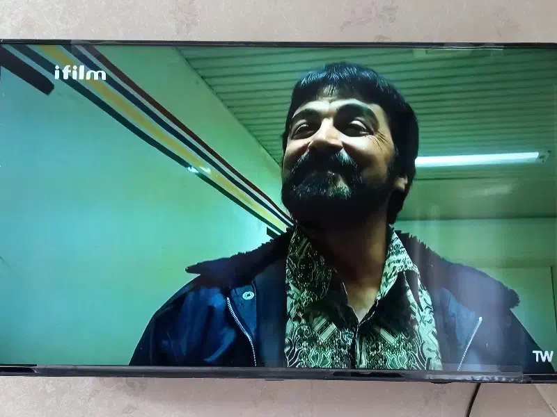 تلویزیون 50 اینچ|تلویزیون و پروژکتور|کاشان, شهرک خاتم الانبیا (مسکن ملی کاشان)|دیوار