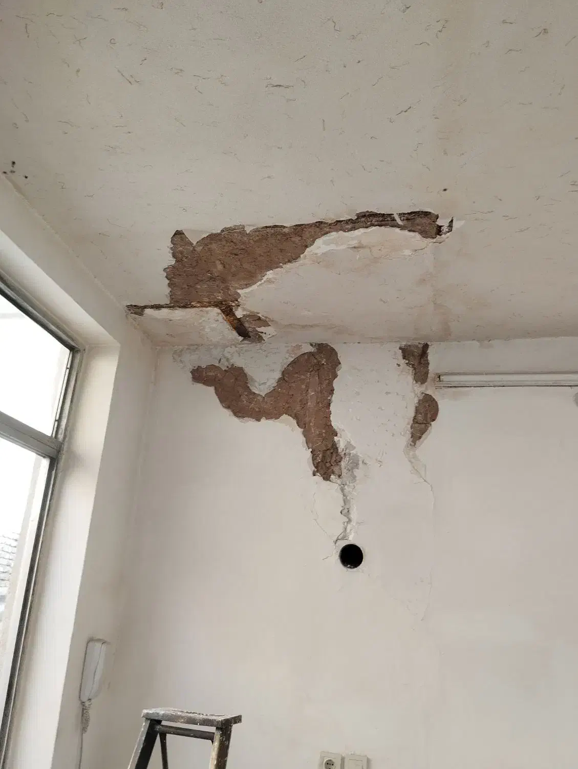 لکهگیری گچکاری وکار کلی گچکاری در کل مشهد|خدمات پیشه و مهارت|مشهد, طلاب|دیوار