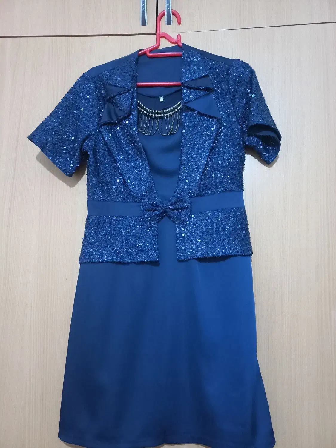 مانتو پالتو   لباس مجلسی، کیف|لباس|شیروان (خراسان), |دیوار