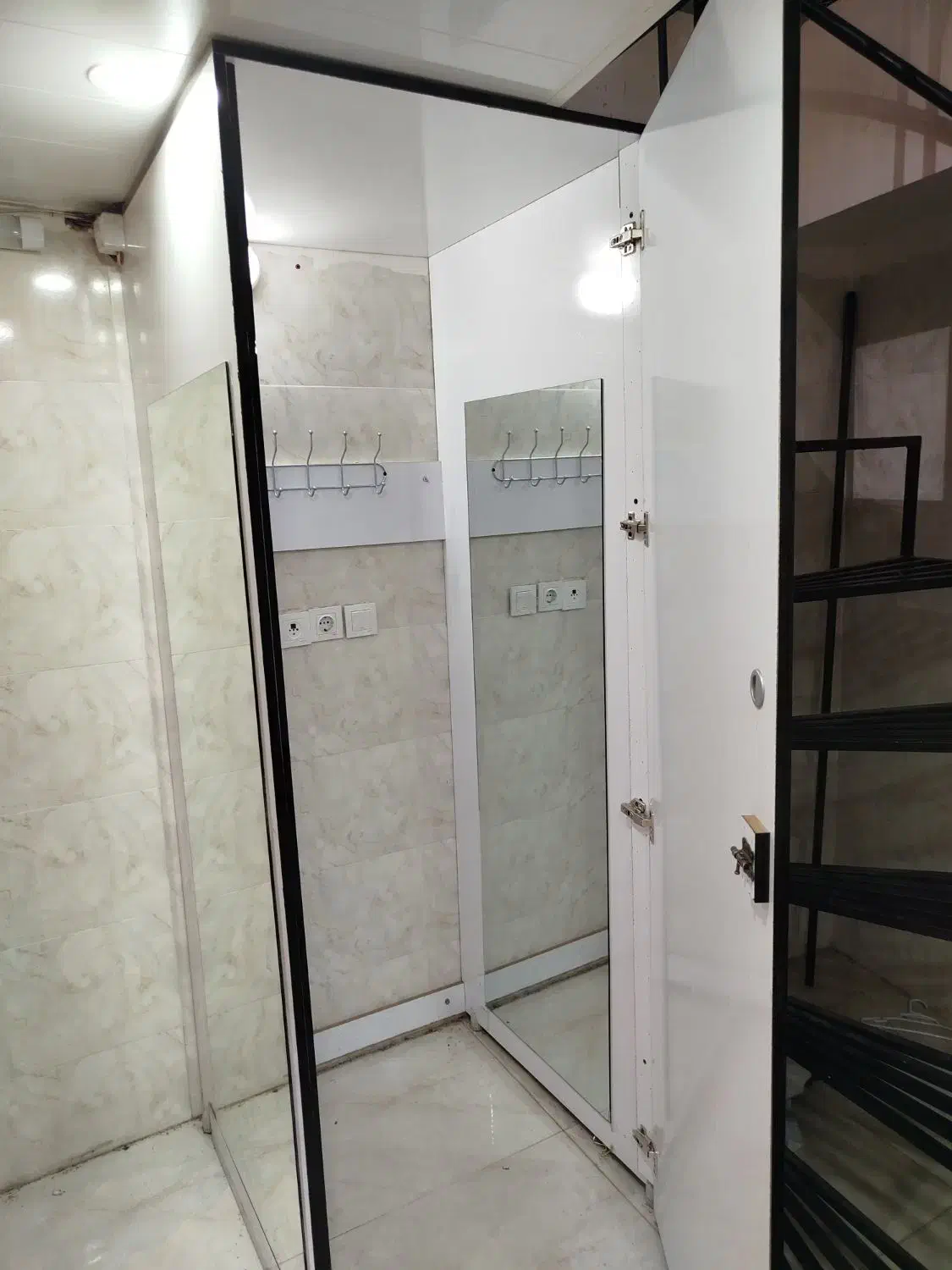 دکور پوشاک|فروشگاه و مغازه|کرمان, |دیوار