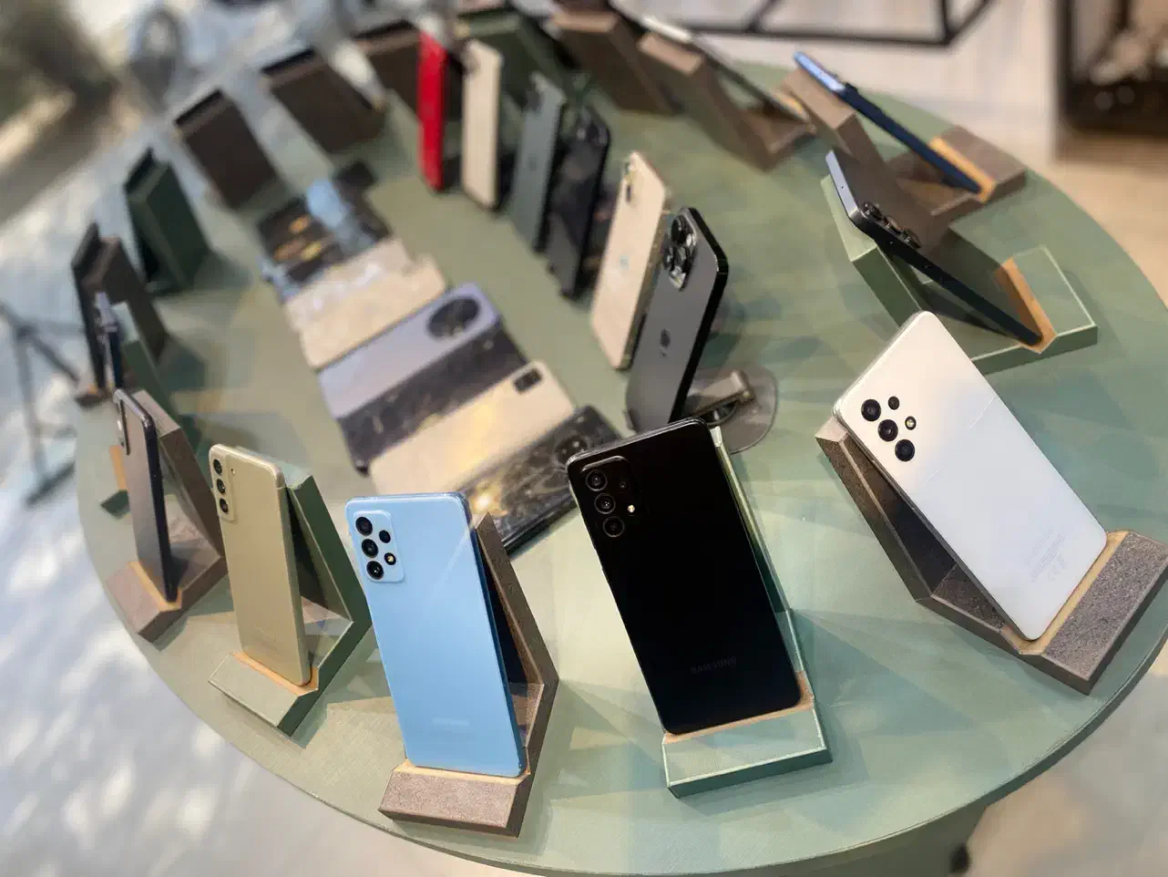 iphone 11 pro|موبایل|کاشان, دروازه فین|دیوار