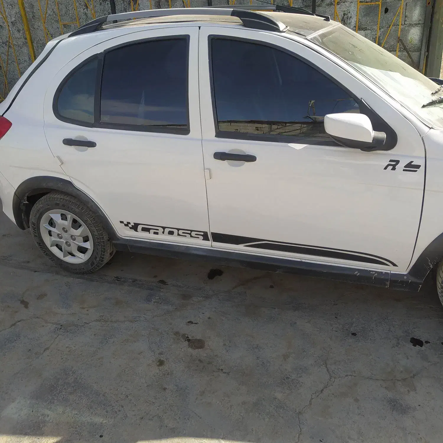 کوییک Rسقف مشکی|خودرو سواری و وانت|سنندج, |دیوار