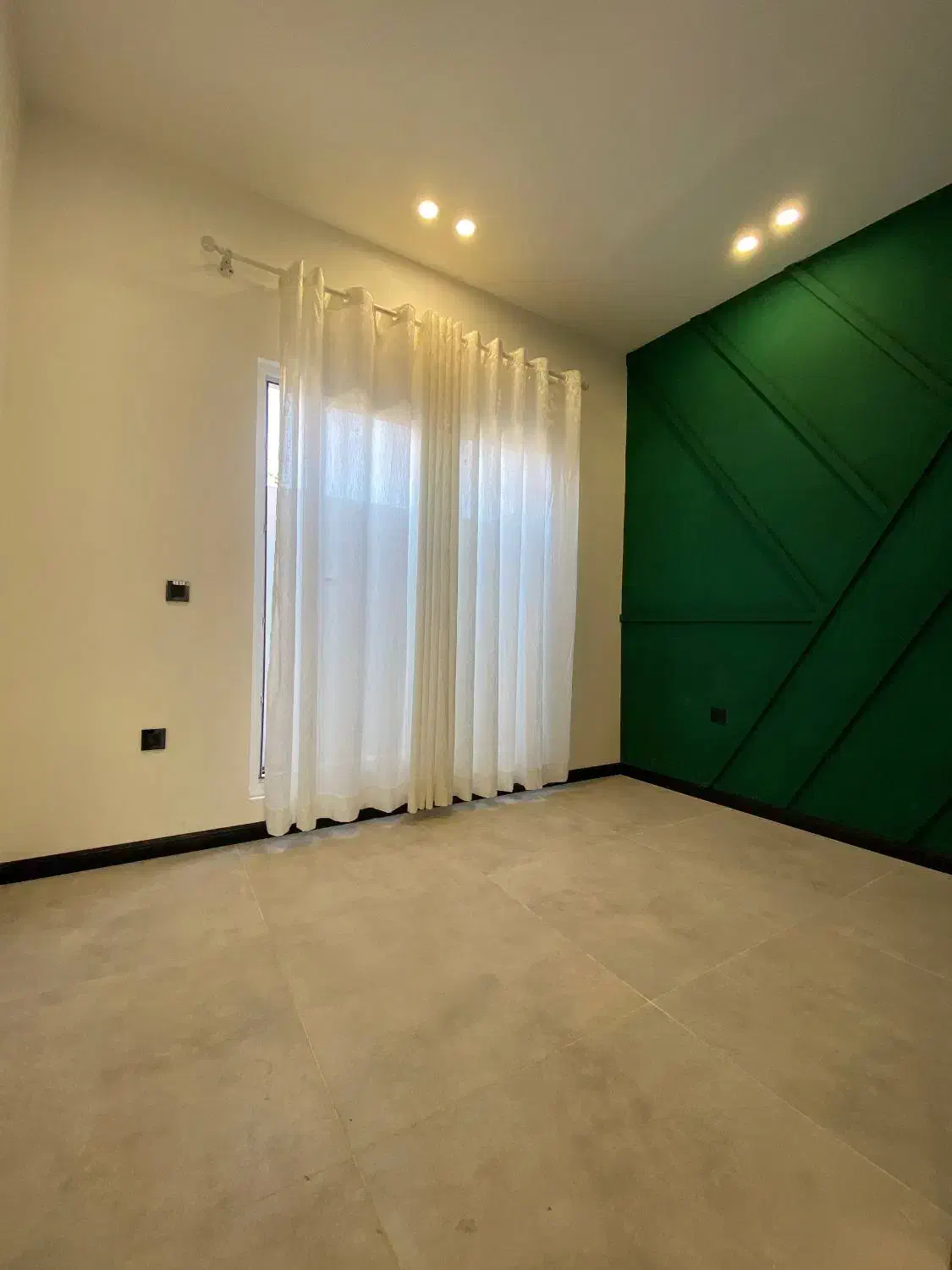 ویلا نقلی اقتصادی / تاپ لوکیشن / مدارک کامل|فروش خانه و ویلا|امامزاده عبدالله, |دیوار