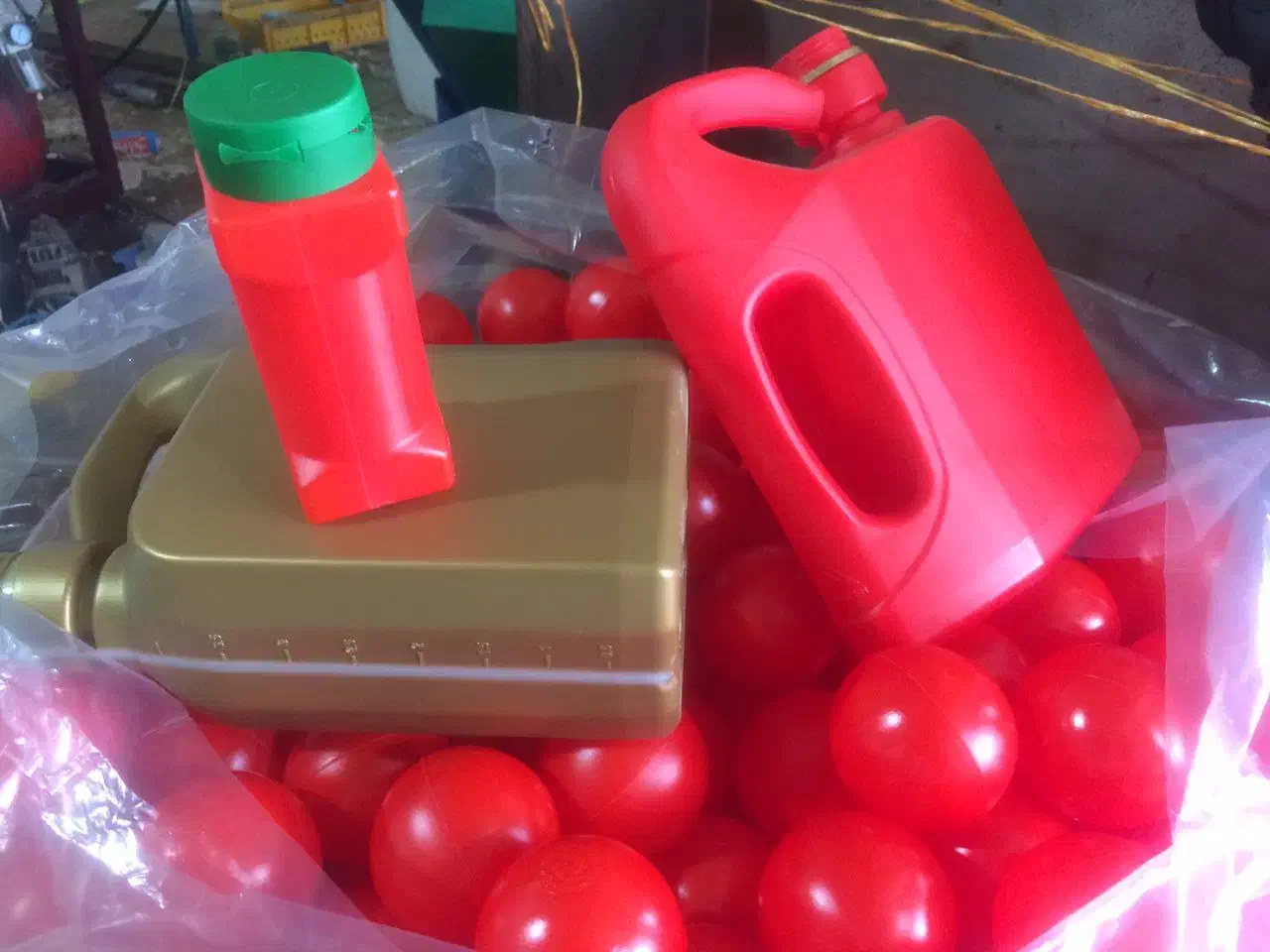 استخدام نیروی ساده و ماهر در پلاستیک سازی|استخدام صنعتی، فنی، مهندسی|صوفیان, |دیوار