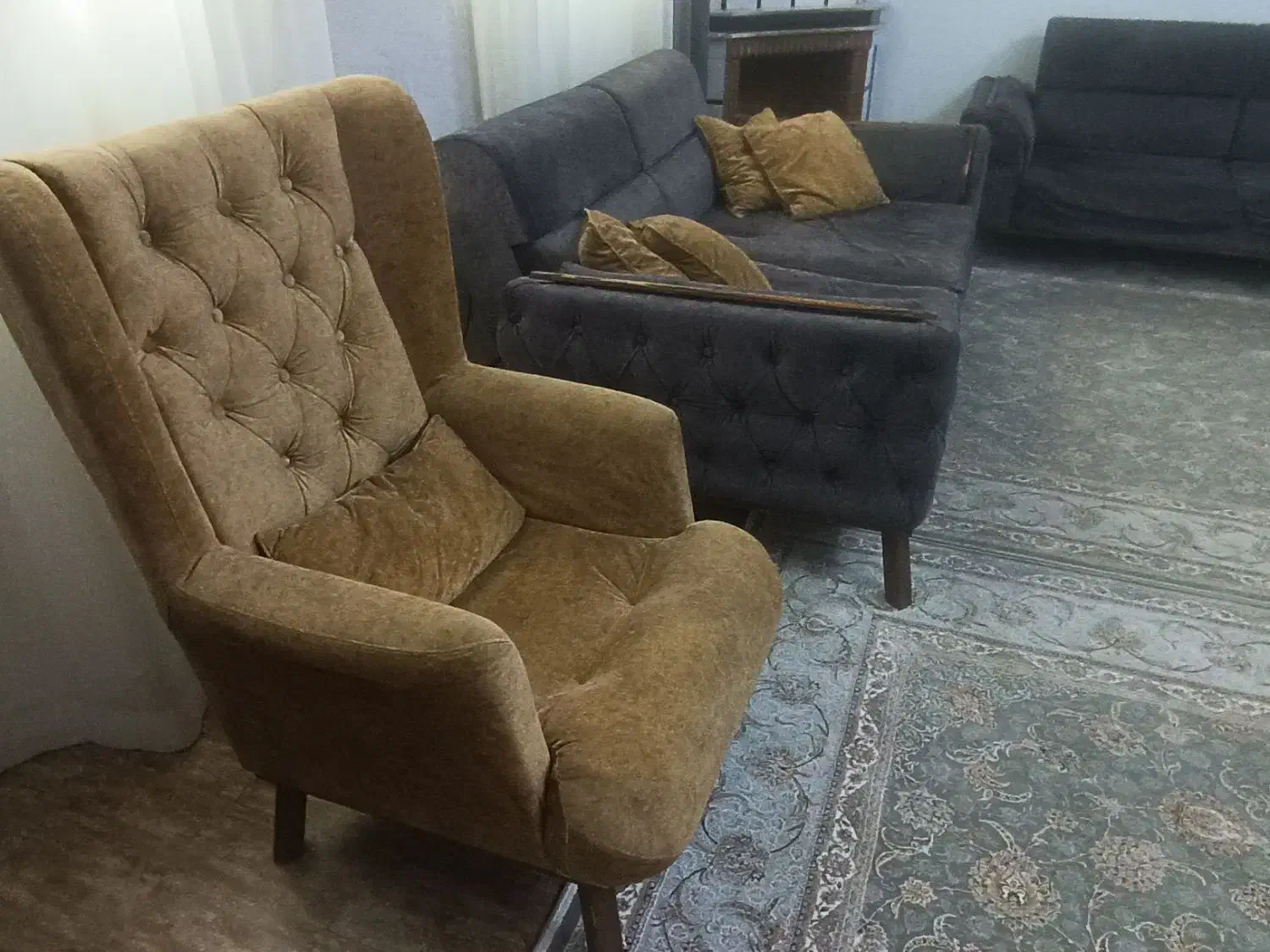 مبل تخت خواب شو|مبلمان خانگی و میز عسلی|ساری, |دیوار