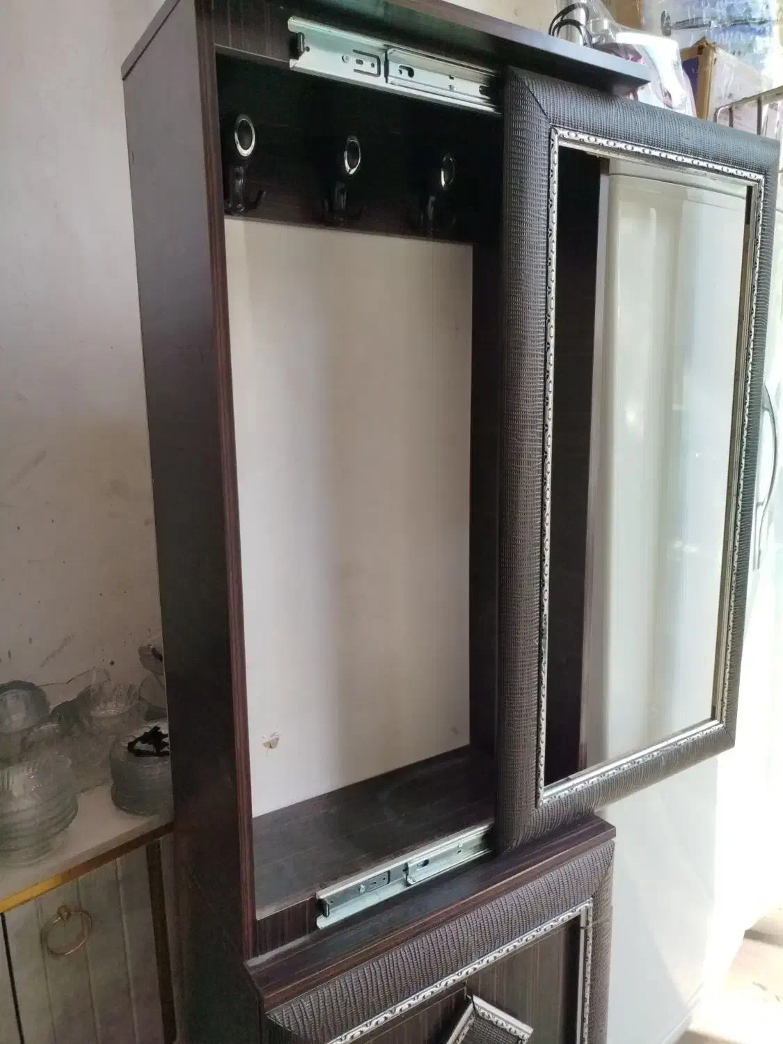 جاکفشی|جاکفشی، کمد، دراور|سقز, |دیوار