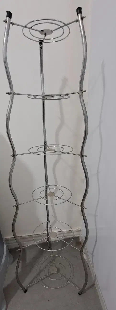 جا قابلمه|آب‌چکان و نظم‌دهنده ظروف|شیراز, لشکری‎|دیوار