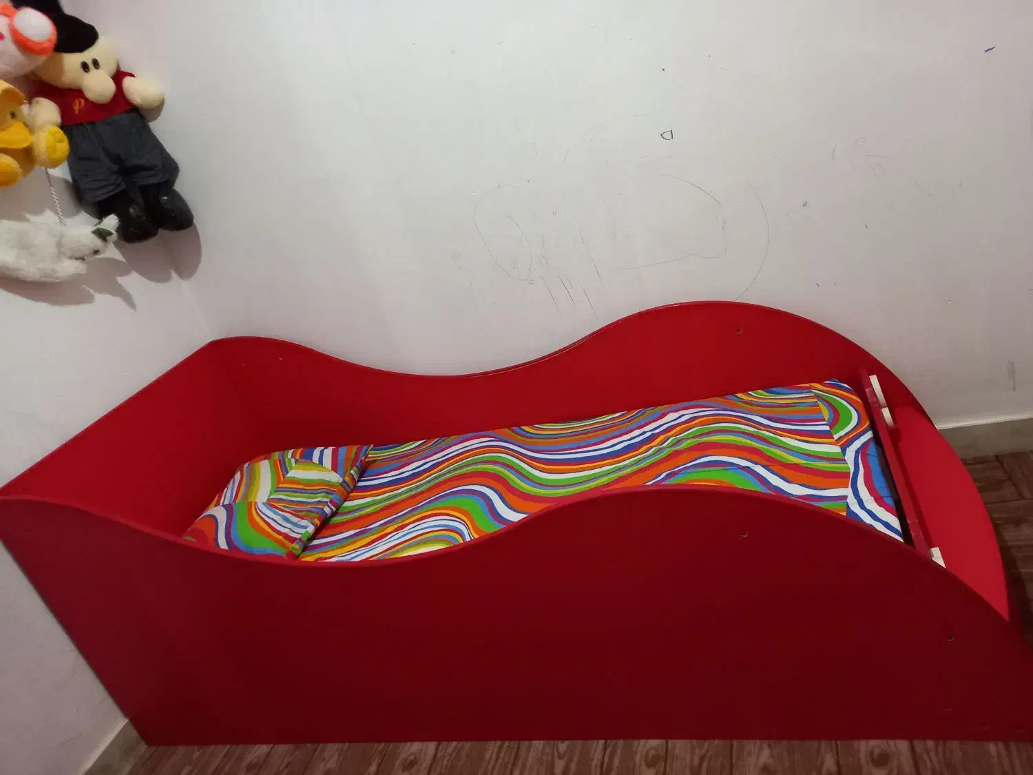 تخت و کمد همراه با تشک|تخت و سرویس خواب|لاهیجان, خمیر کلایه|دیوار