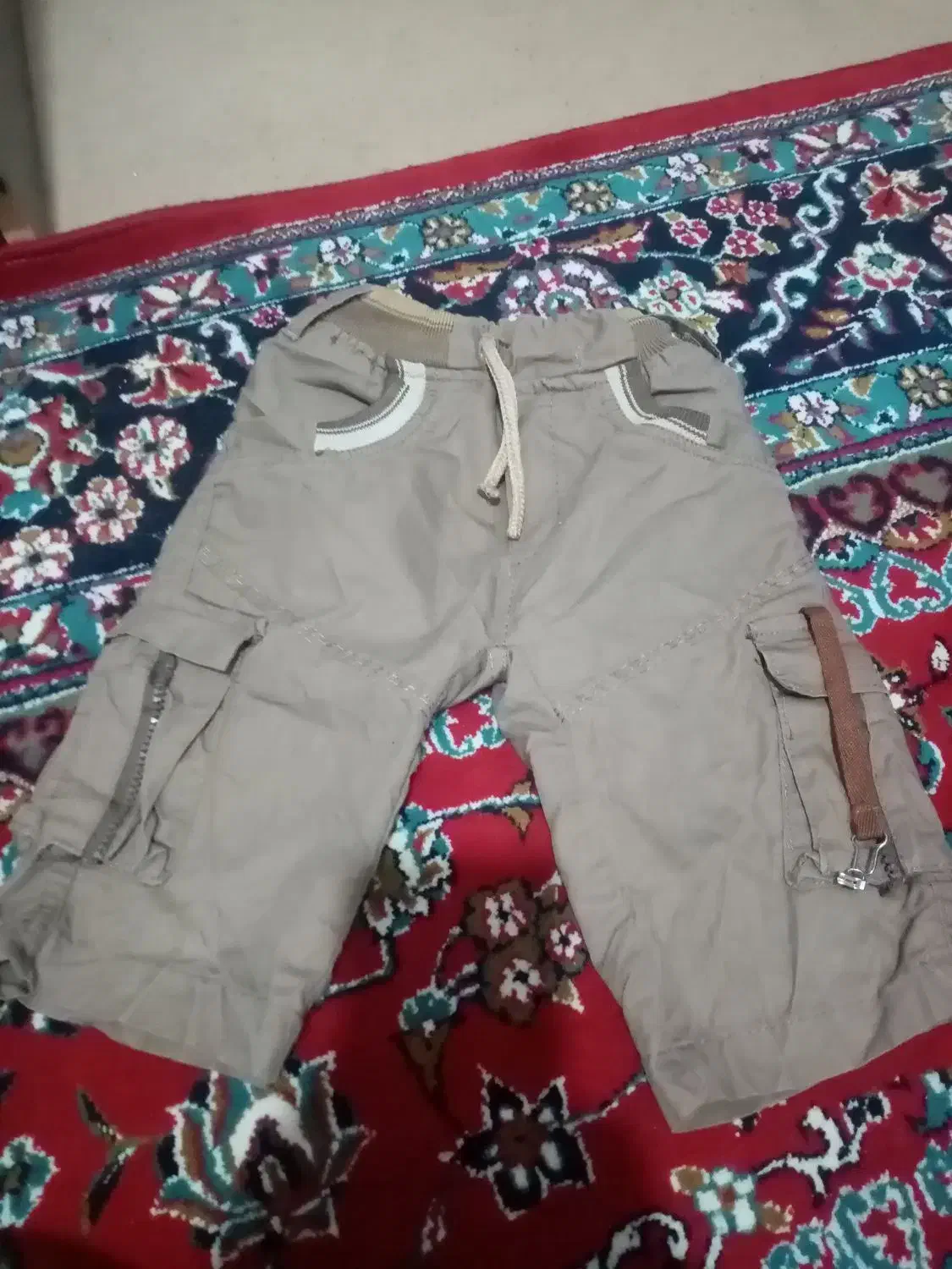 مقداری لباس نو و در حد نو دارم کفش و کتونی پسرانه|کفش و لباس بچه|قم, پردیسان|دیوار