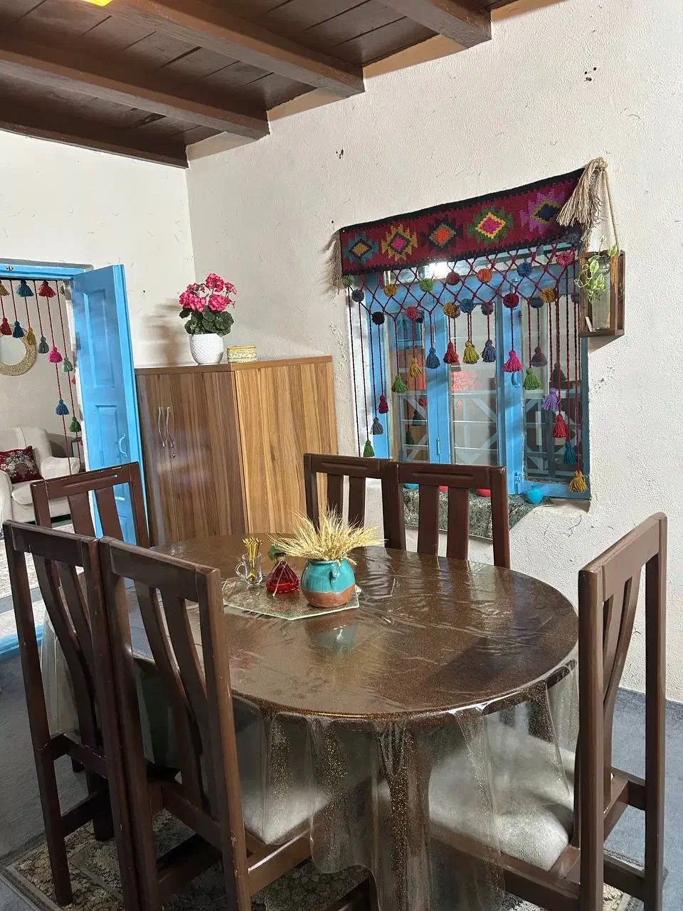 کلبه جنگلی روستای جوارم.|اجارهٔ کوتاه‌مدت آپارتمان و سوئیت|زیرآب, |دیوار