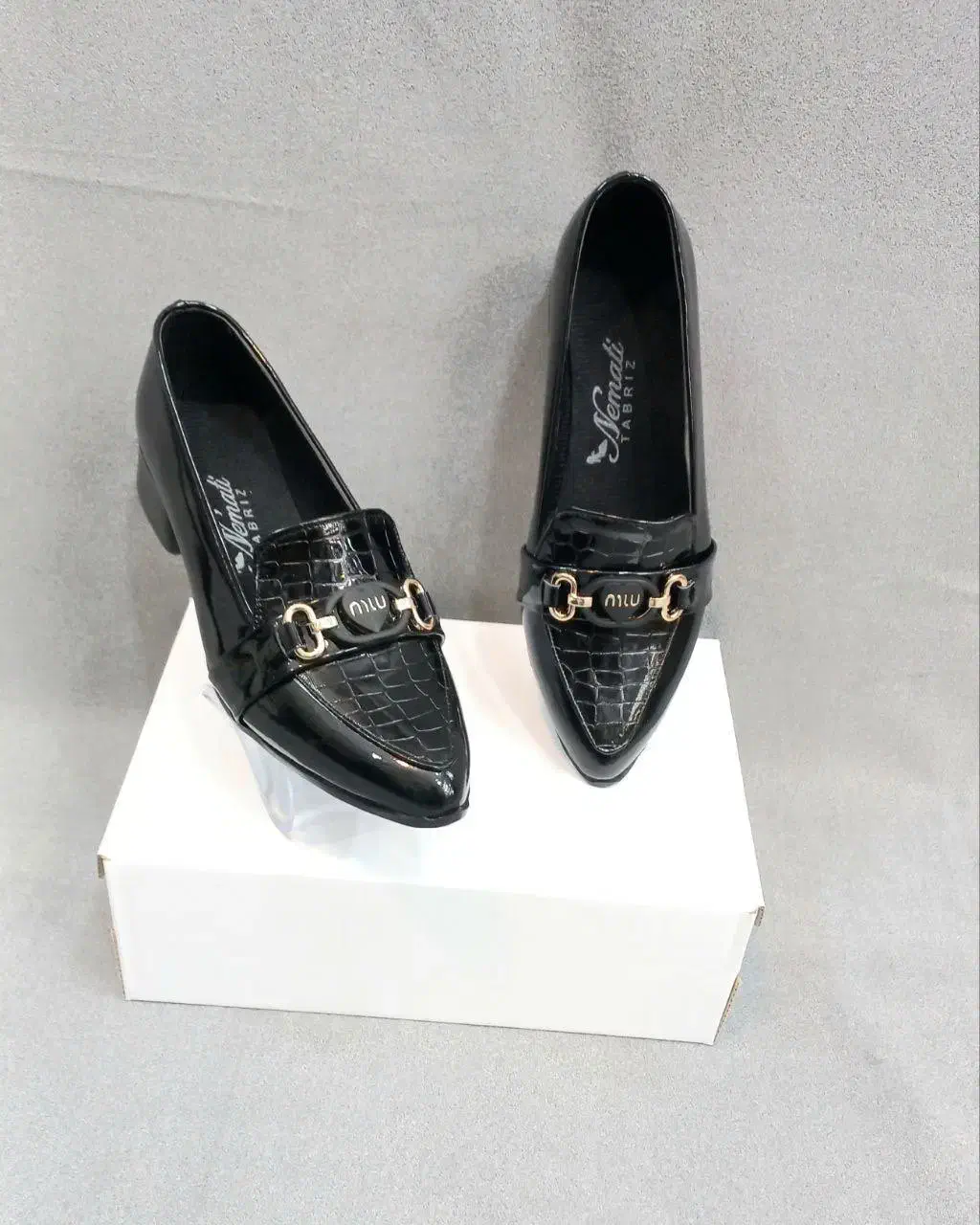 انواع کفش دمپایی ورق بزنید و توضیحات خوانده بشه|کیف، کفش، کمربند|اردبیل, |دیوار