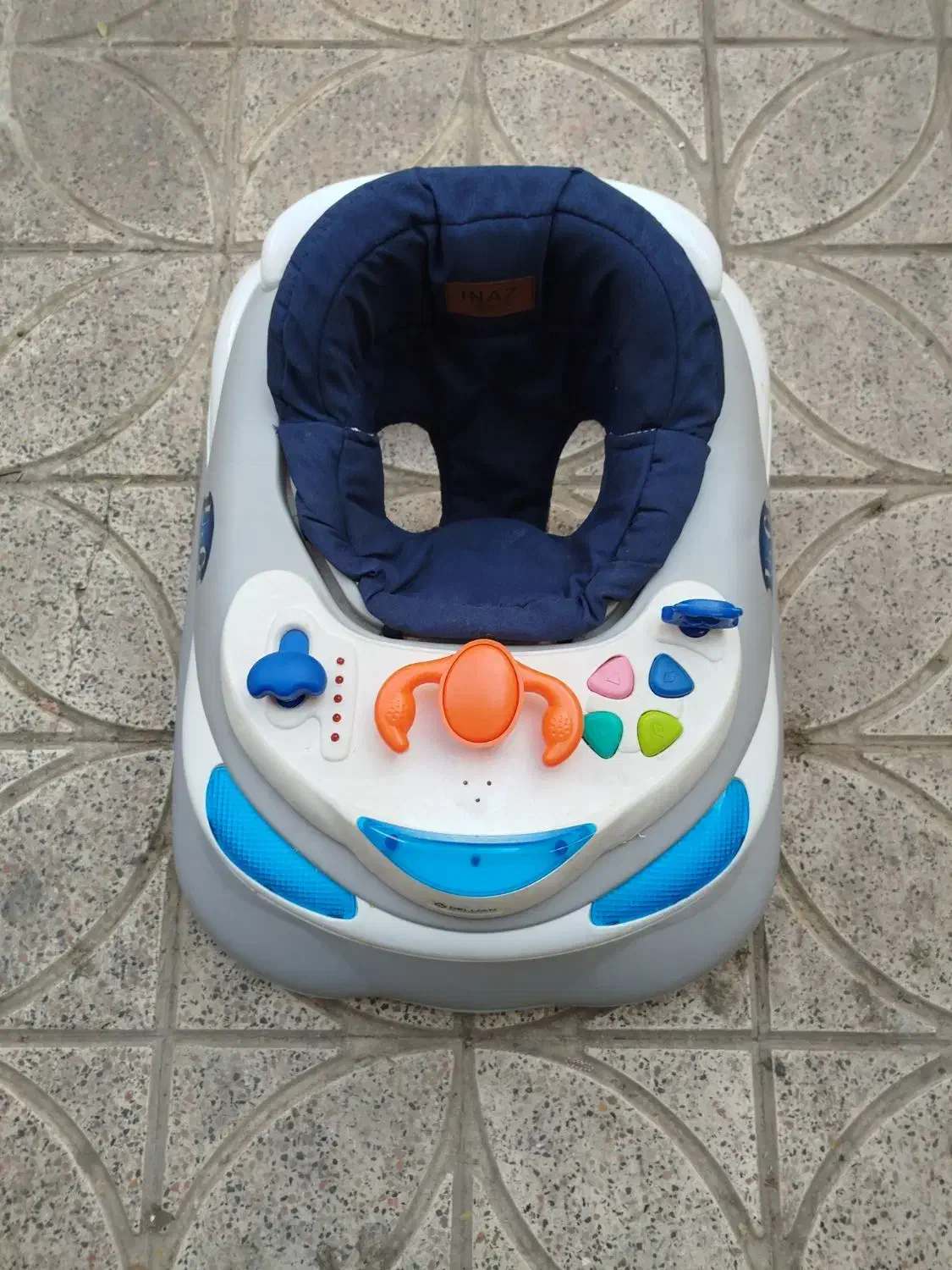 روروک بچه|کالسکه و لوازم جانبی|پایین هولار, |دیوار