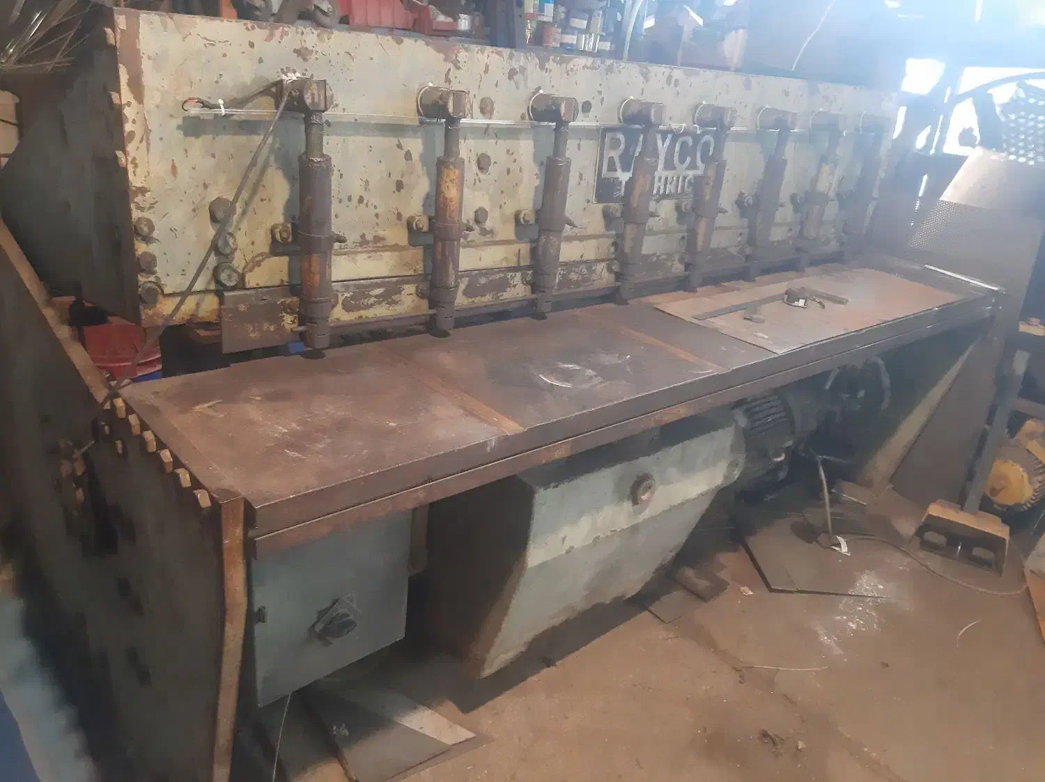 گیوتین ۲ متری|ماشین‌آلات صنعتی|مشهد, رباط طرق|دیوار