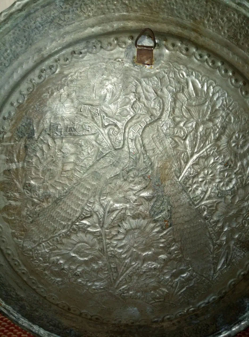 سینی مسی|کلکسیون اشیاء عتیقه|صدرا-فارس, فاز ۱|دیوار