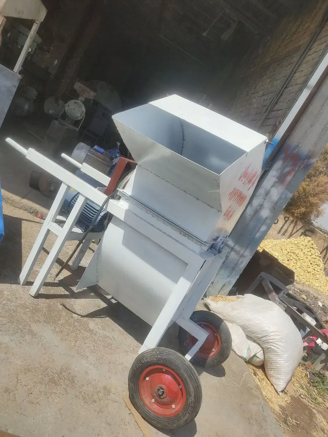 کاه کوب برقی علوفه تر و خشک چغندر کوب، کوار|ماشینآلات صنعتی|طسوج, |دیوار