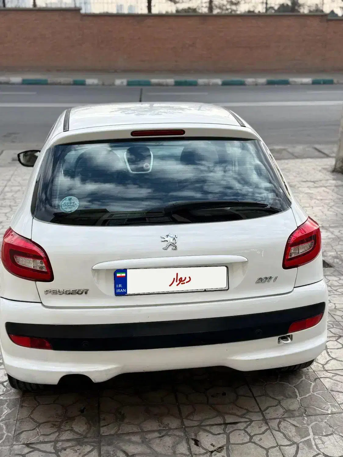 ۲۰۷ مدل ۹۷|خودرو سواری و وانت|تهران, هوانیروز|دیوار