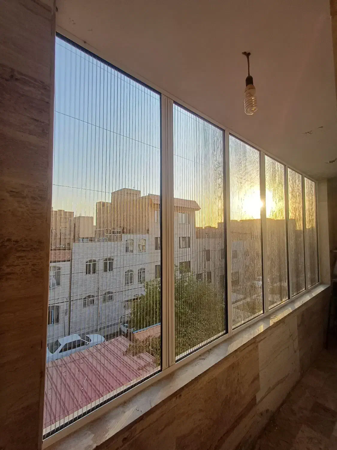 اجرای تخصصی وحرفه ای بستن تراس باتوری پلیسه|خدمات پیشه و مهارت|قرچک, پارس سرام|دیوار