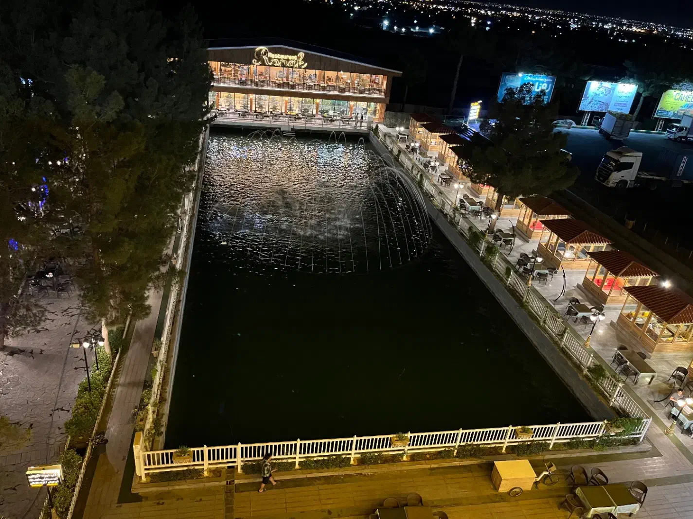 باریستا کافه|استخدام خدمات فروشگاه و رستوران|کاشان, راوند|دیوار